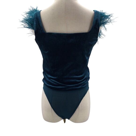 LULU'S SZ M Fabulous Vibe Teal Blue Velvet Feather Sleeveless Bodysuit NEW b22 - Picture 5 of 9
